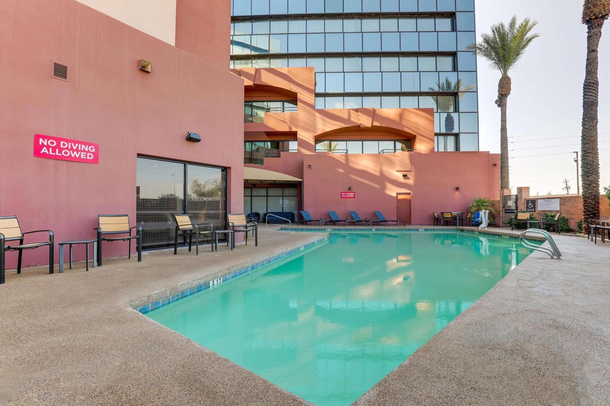 Drury Inn & Suites Phoenix Airport Dış mekan fotoğraf