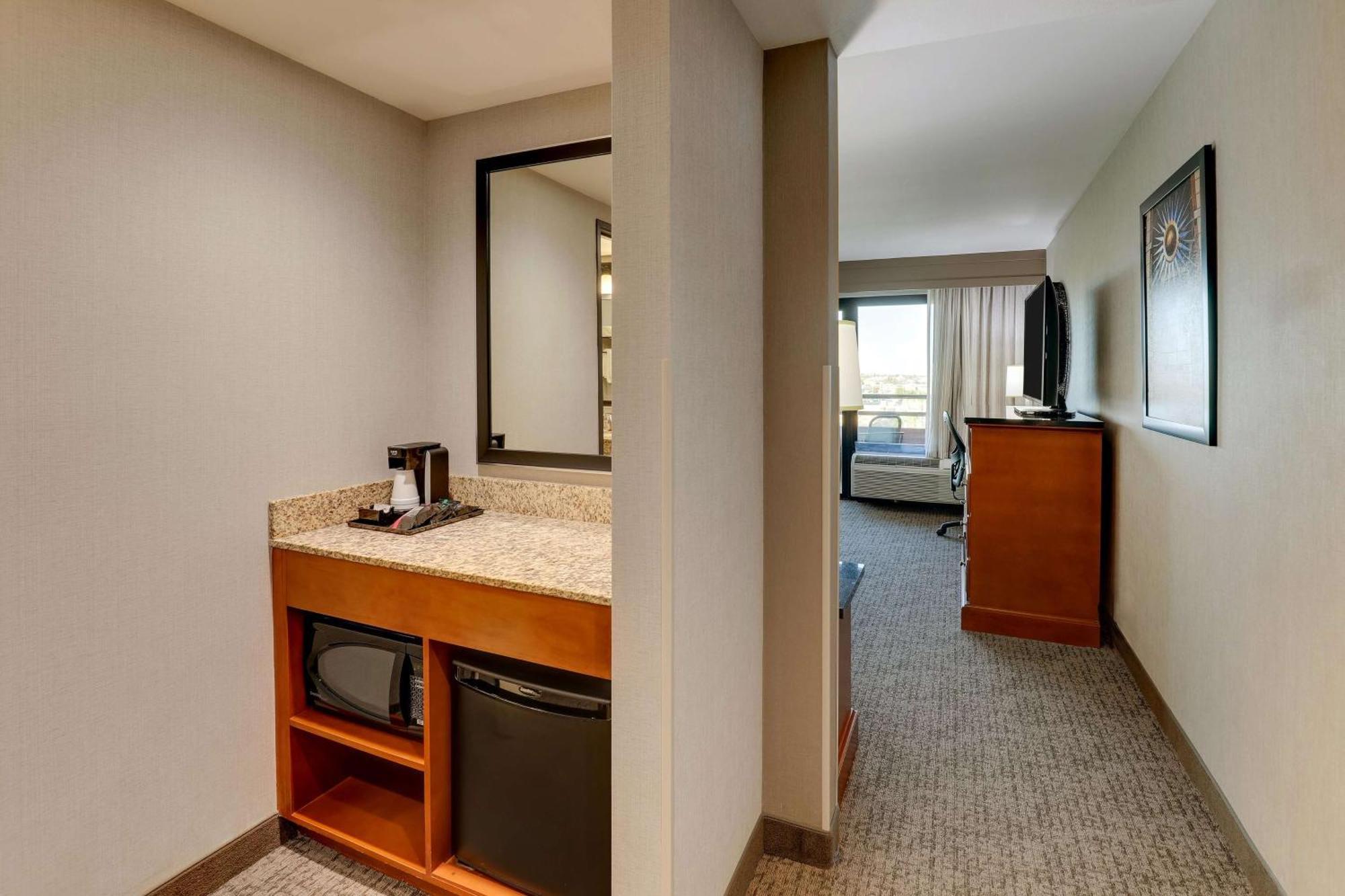 Drury Inn & Suites Phoenix Airport Dış mekan fotoğraf
