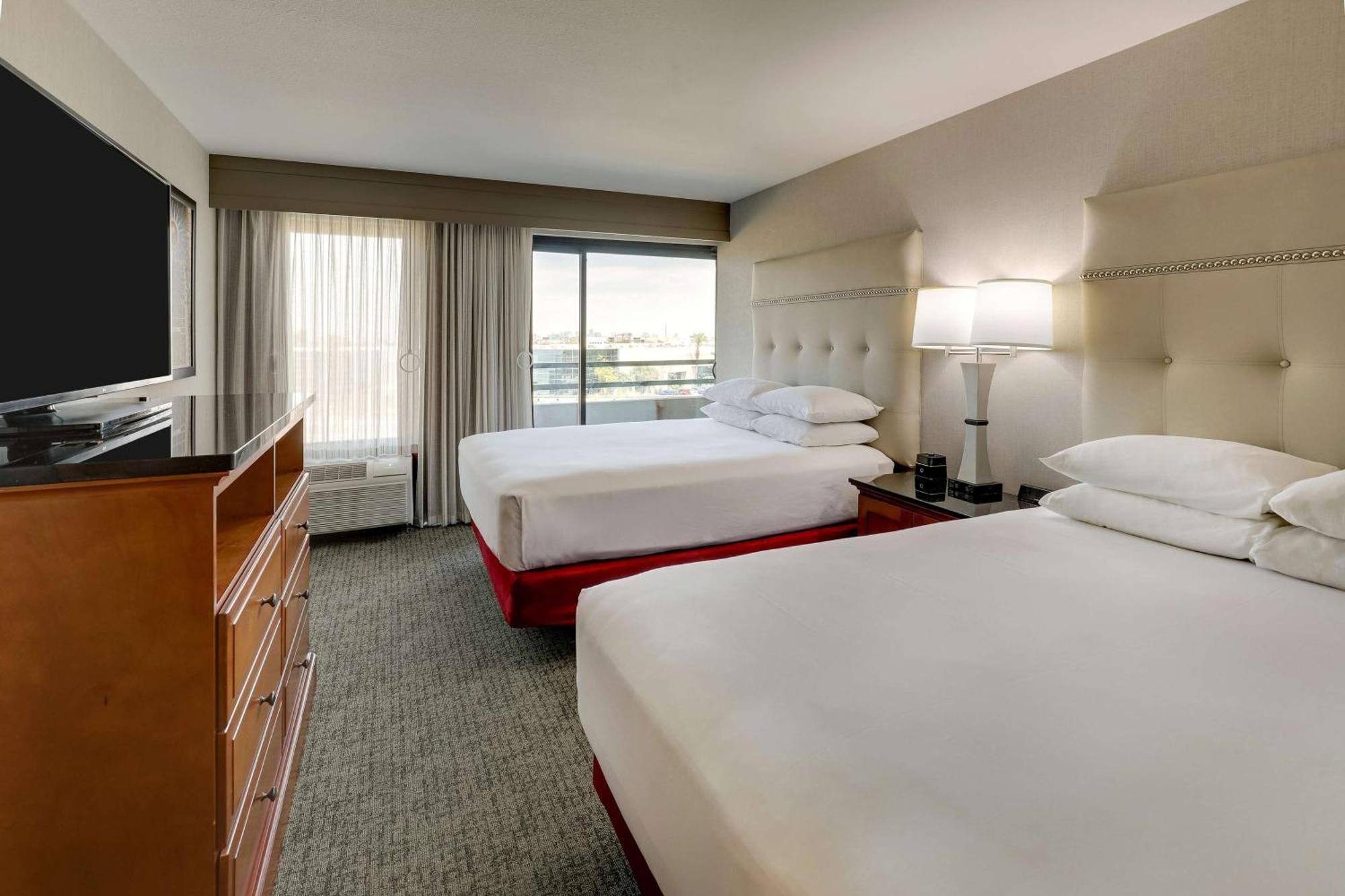 Drury Inn & Suites Phoenix Airport Dış mekan fotoğraf