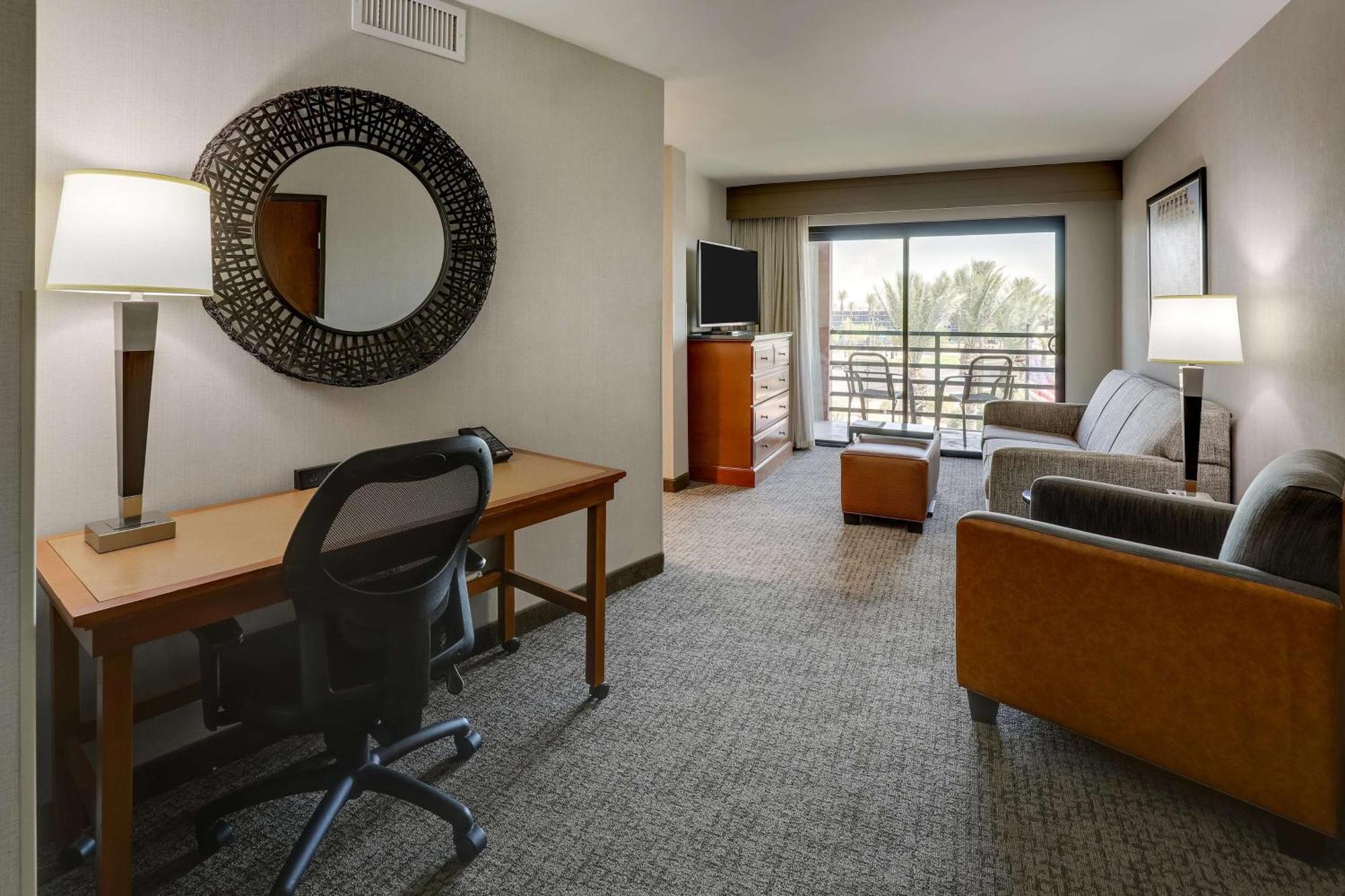 Drury Inn & Suites Phoenix Airport Dış mekan fotoğraf