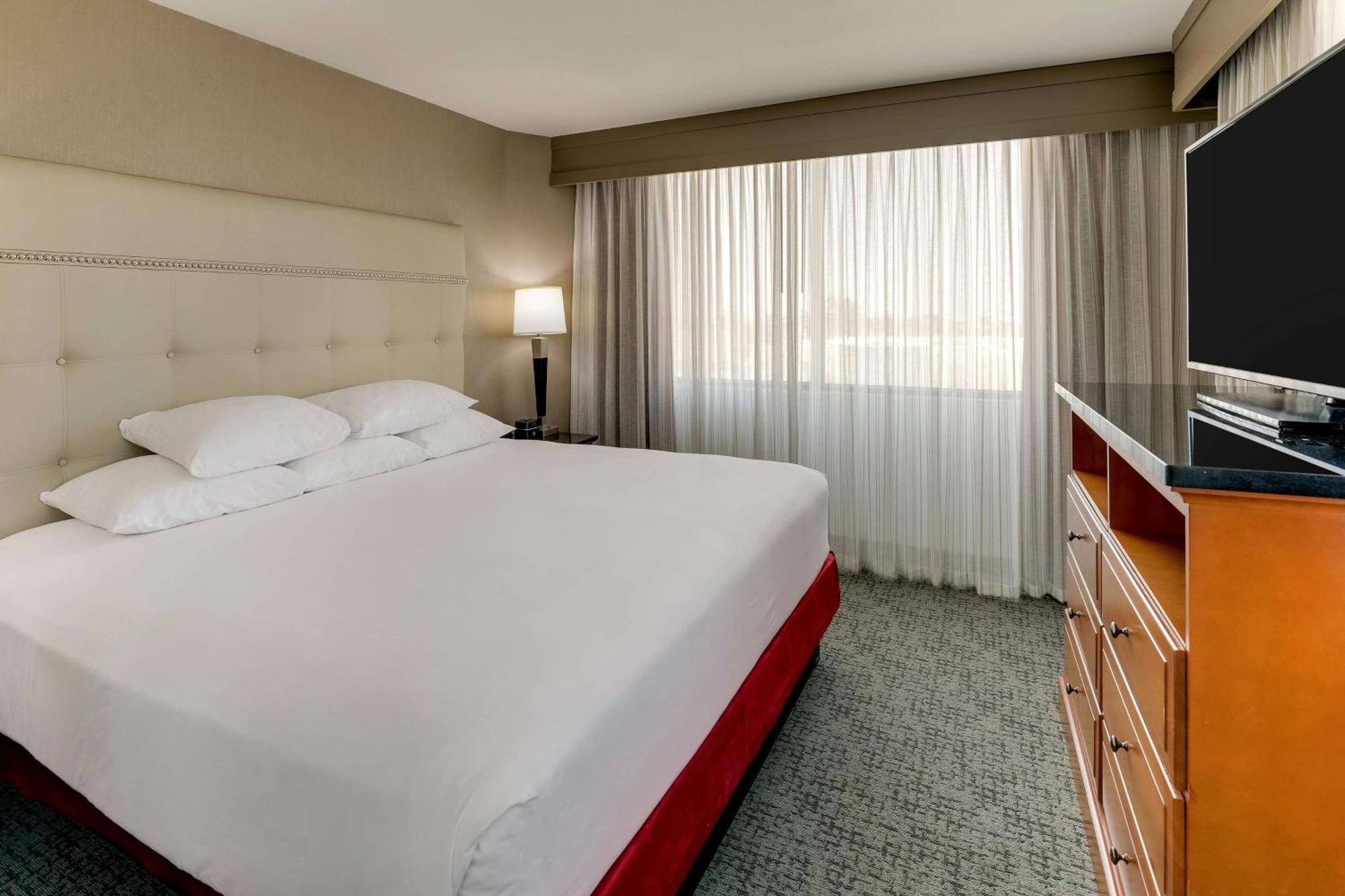 Drury Inn & Suites Phoenix Airport Dış mekan fotoğraf