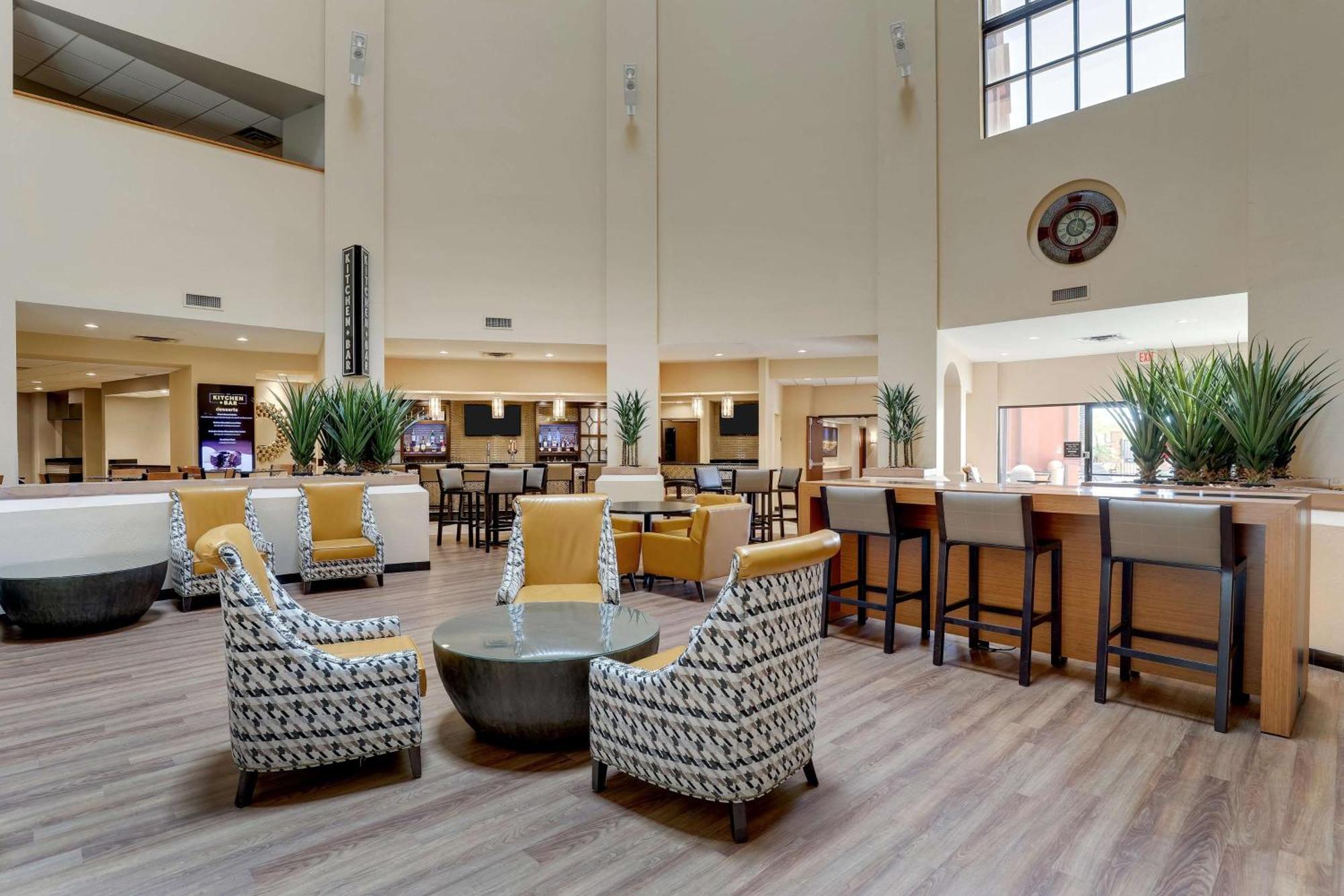 Drury Inn & Suites Phoenix Airport Dış mekan fotoğraf